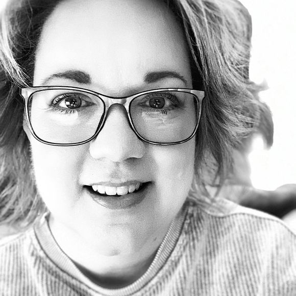 Meet your Posher, Kelly - Picture 1 of 1